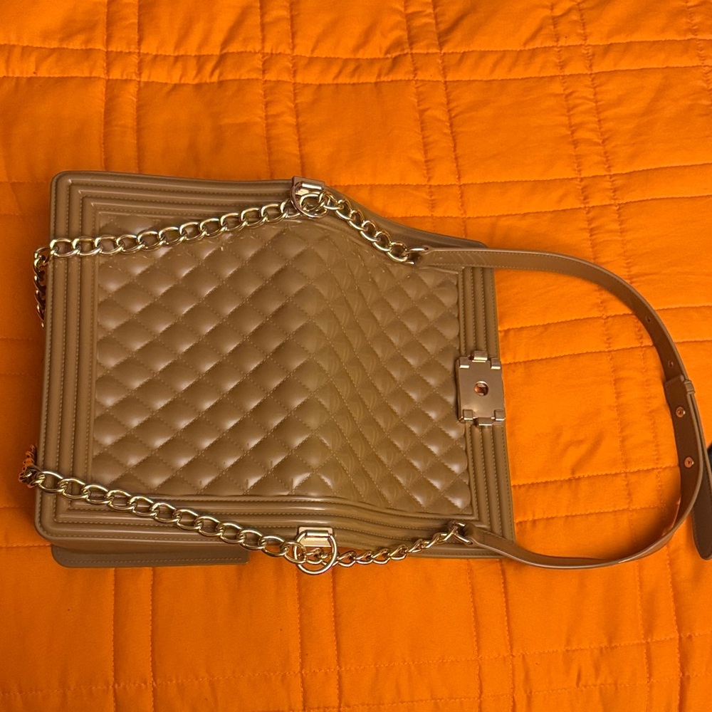 Chic Tan Quilted Shoulder Bag with Chain Strap